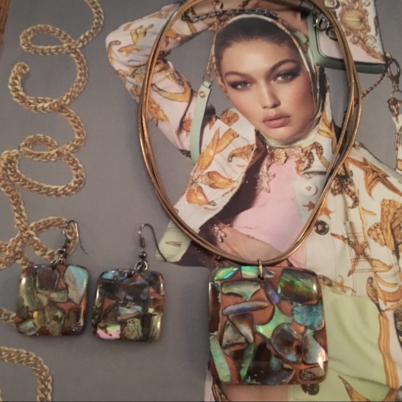 Abstract multicolor albacore lucite Necklace set - Picture 6 of 6